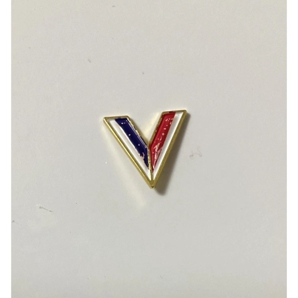 Penzeys V Pin Voice Vote Victory Red White Blue Enamel Hat Brooch Lapel Pinback